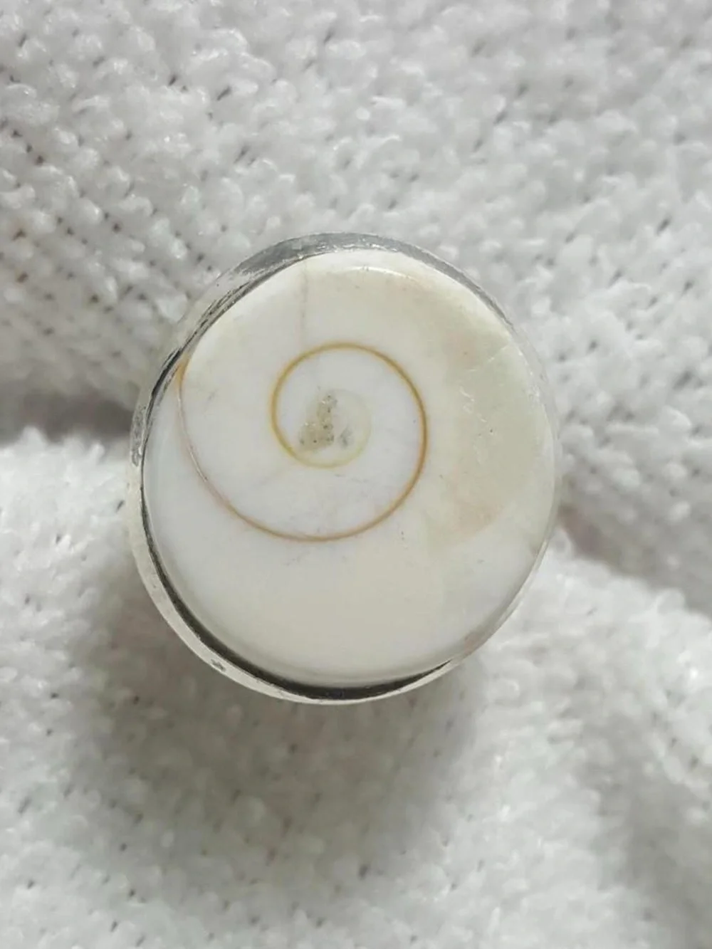 925 Silver White Shell Spiral Accent Ring